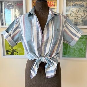 🌫️ Vintage 90s Stripe Short Sleeve Button-Up Shirt 🌫️